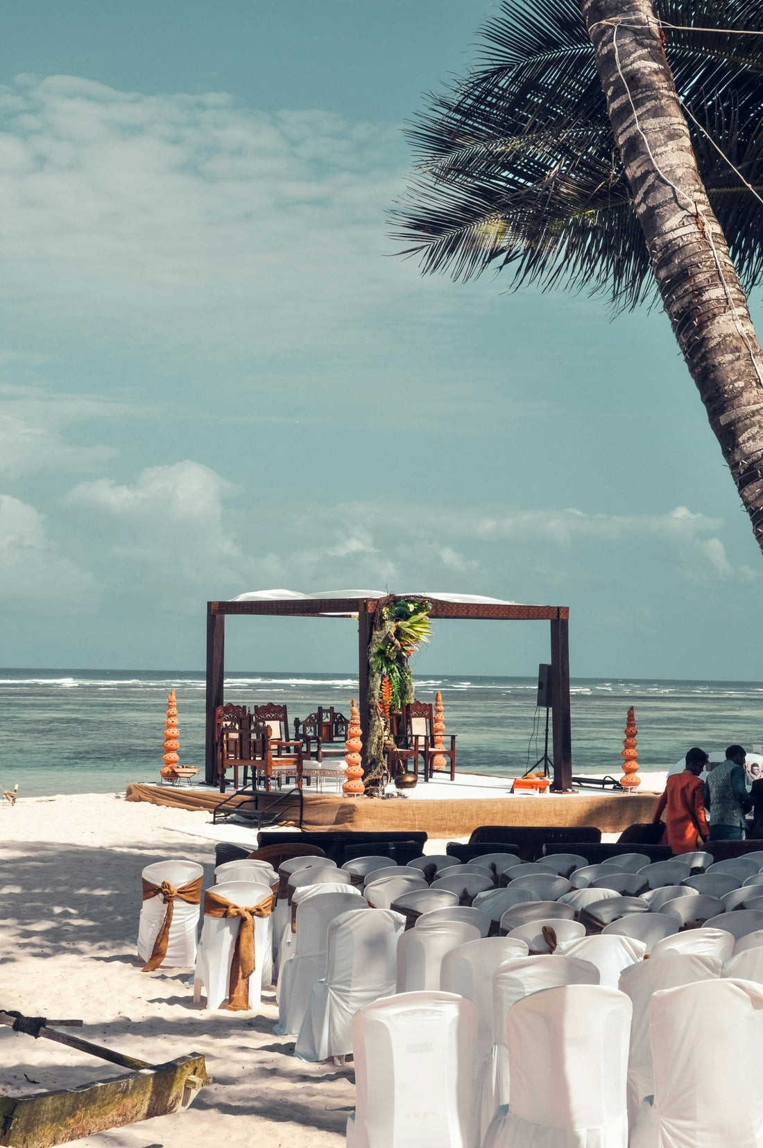 What Is the Best Jewelry for a Beach Wedding? - ORIENTGEM