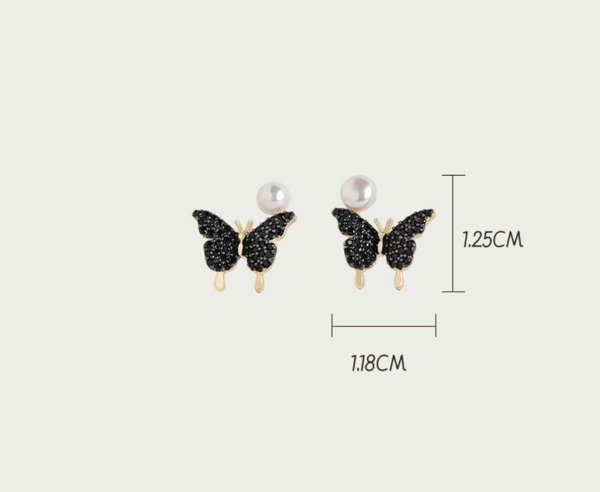 Elegance Earrings, detail view of the handcrafted silver earrings