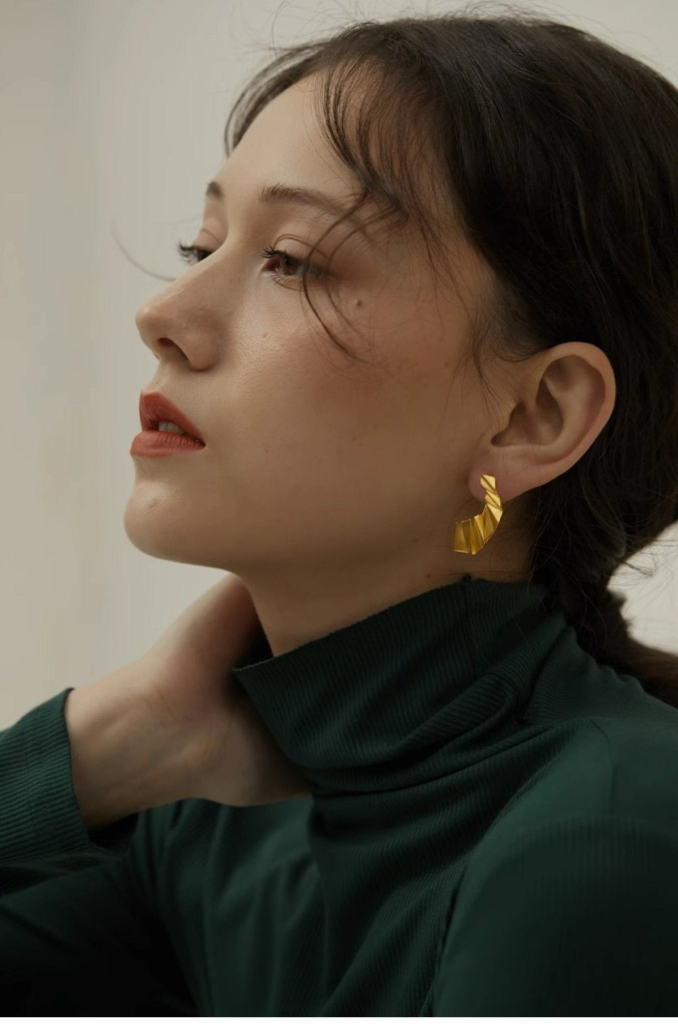 Silken Earrings - earring - ORIENTGEM