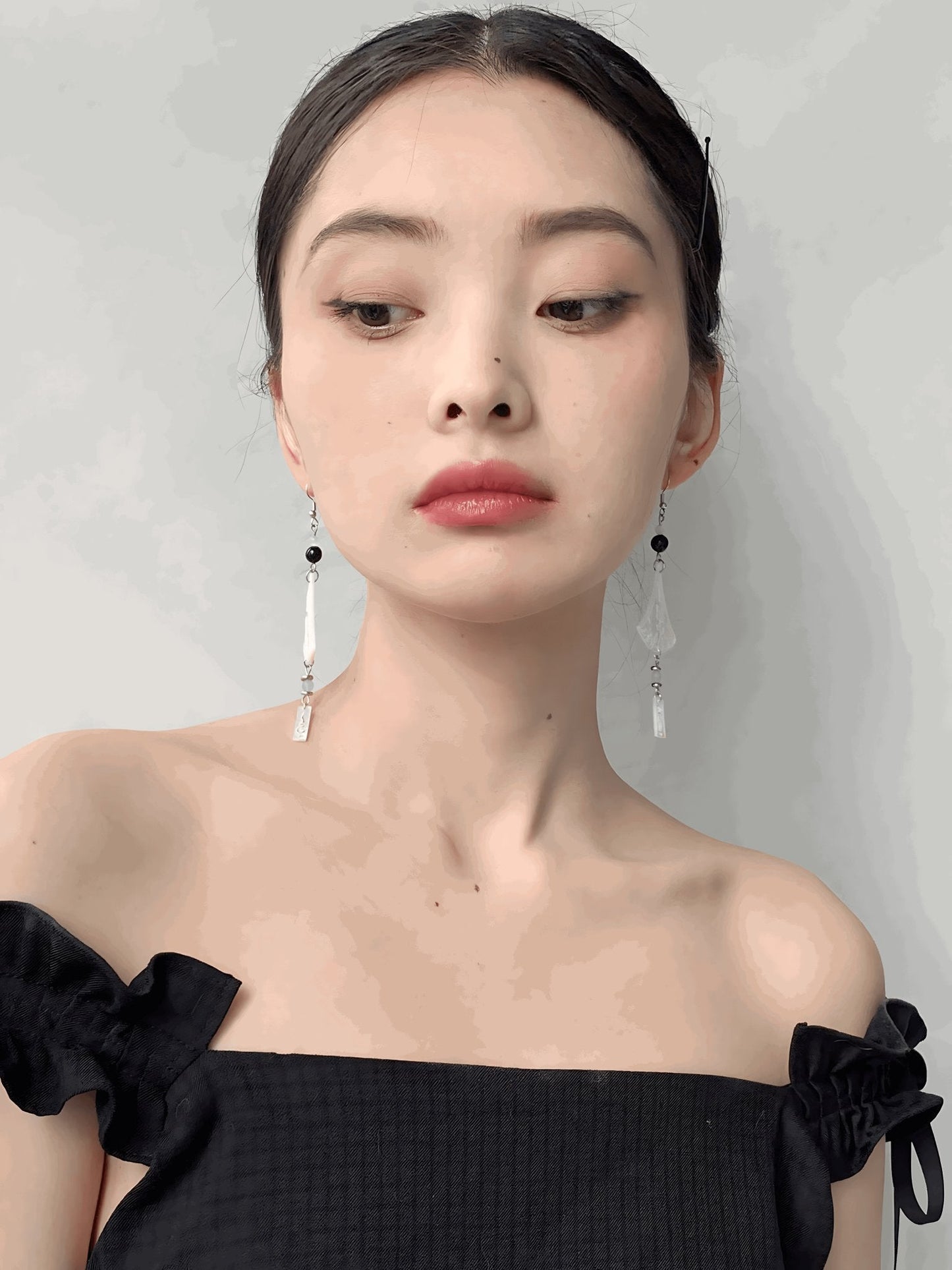 Chimes Earrings, detail view of the handcrafted silver earrings