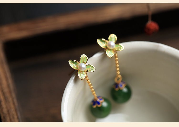 Four Leaf Clover Jade Earrings ｜ Stylish Jewelry - OrientGem