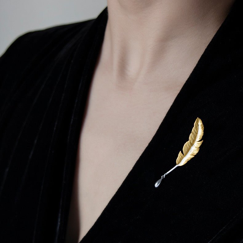 Glowing Brooch - Brooch - ORIENTGEM