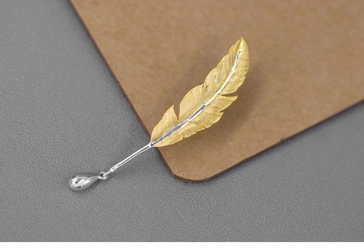Glowing Brooch - Brooch - ORIENTGEM