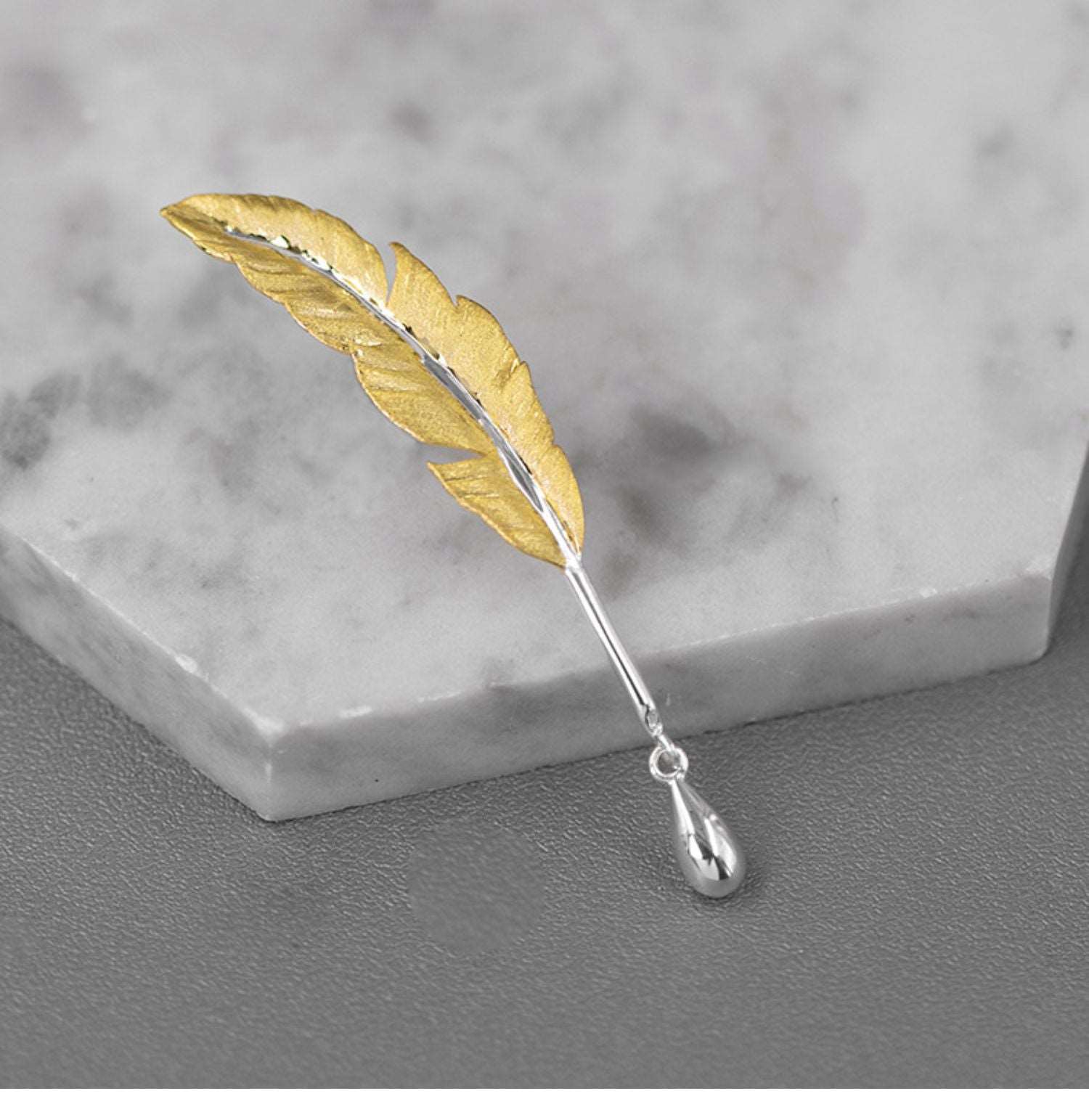 Glowing Brooch - Brooch - ORIENTGEM