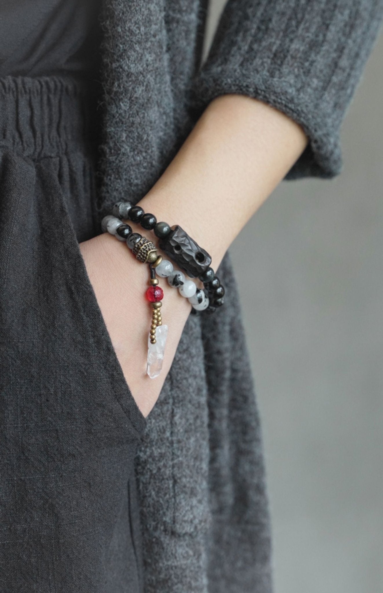 Chinese crystal bracelet with ink wash, detail view of the handcrafted silver bracelet