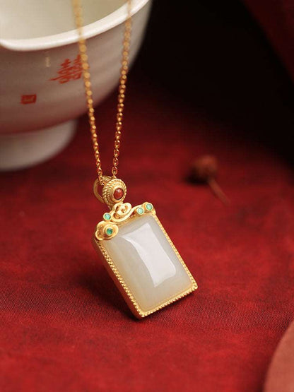 Hetian Jade Necklace｜Jade Jewelry - OrientGem