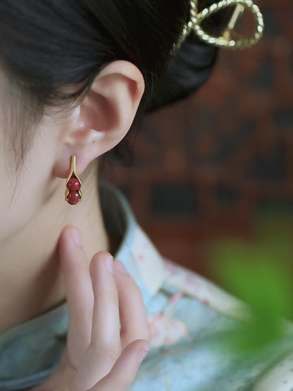 Peas Pod Earring