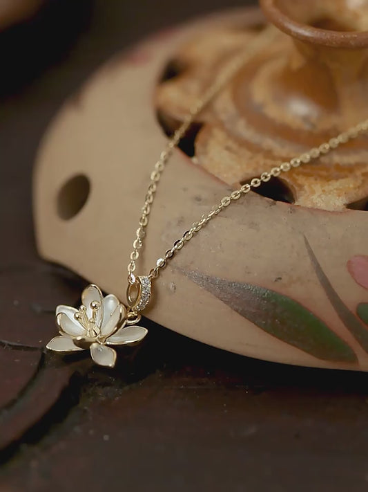 Chinese Bluebell Necklace