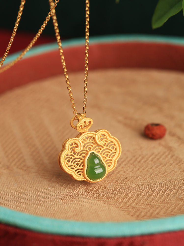 Ruyi Lock Jade Necklace ｜China chic Jade Jewelry - OrientGem