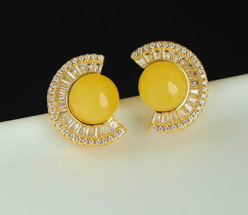 Semicircular Beeswax Earrings | Gemstone Jewelry, detail view of the handcrafted natural stone earrings