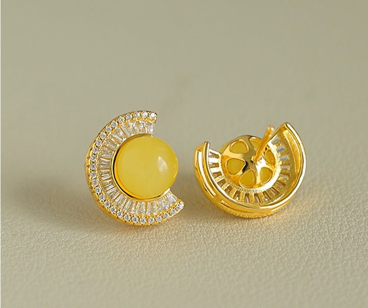 Semicircular Beeswax Earrings | Gemstone Jewelry, detail view of the handcrafted natural stone earrings